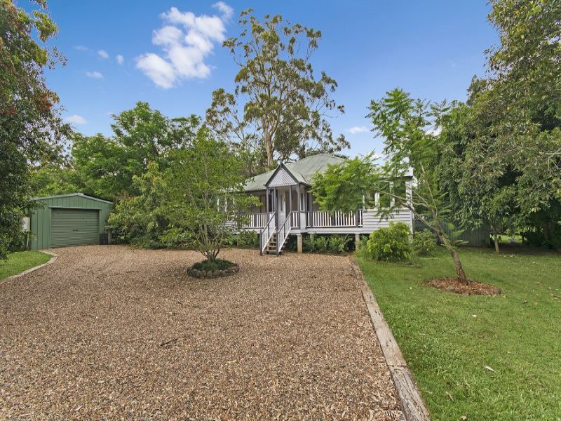 11 Dana Close, Glass House Mountains, QLD 4518