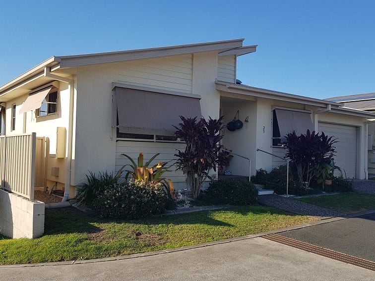 Palm Lake Resort Eagleby Retirement Village at 272 Fryar Road