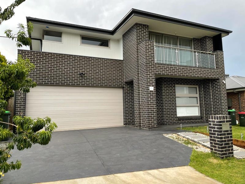 8 Heathfield Avenue, Airds, NSW 2560