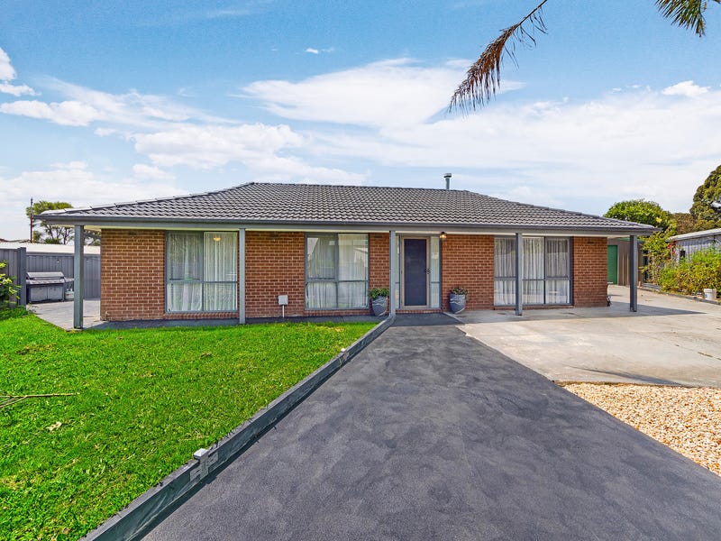 116 Endeavour Drive, Cranbourne North, VIC 3977