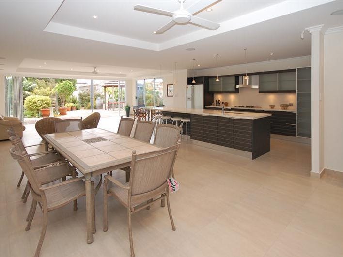 220B Arcadia Drive, Safety Bay, WA 6169