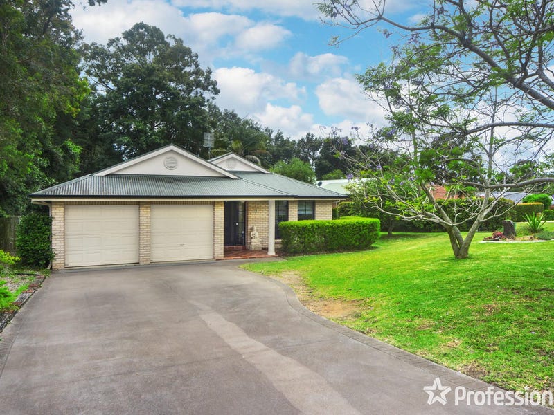 99 Jasmine Drive, Bomaderry, NSW 2541 Property Details