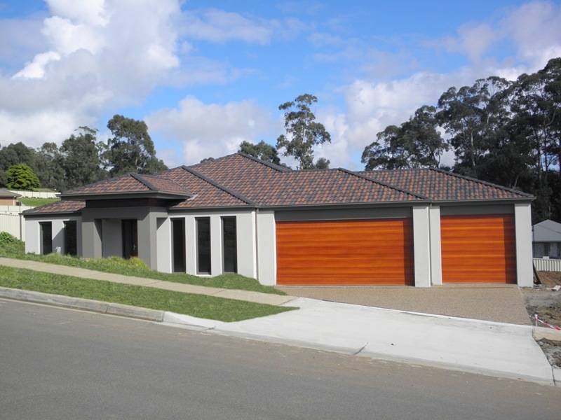 7 Waterside Drive, Drouin, Vic 3818 Property Details