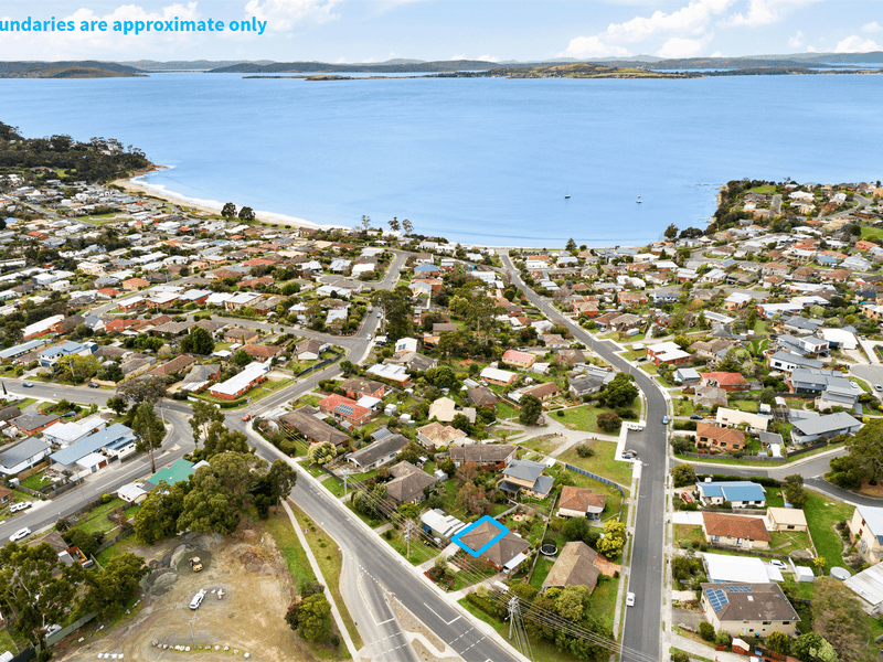 1/236 Roslyn Avenue, Blackmans Bay, TAS 7052