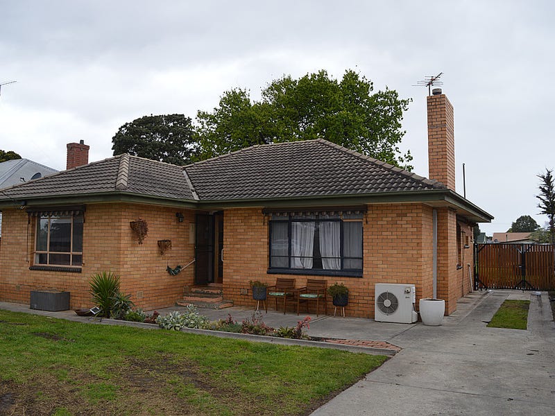 10 Dougherty Street, Yarram, Vic 3971 Property Details
