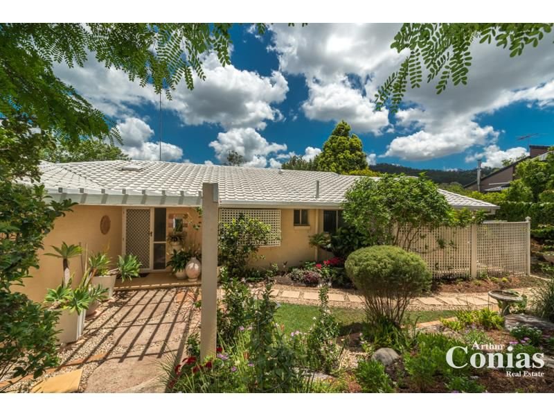 242A Chapel Hill Road, Chapel Hill, QLD 4069