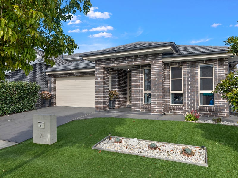 15 Brinsmead Ave, Middleton Grange, NSW 2171 House for Sale