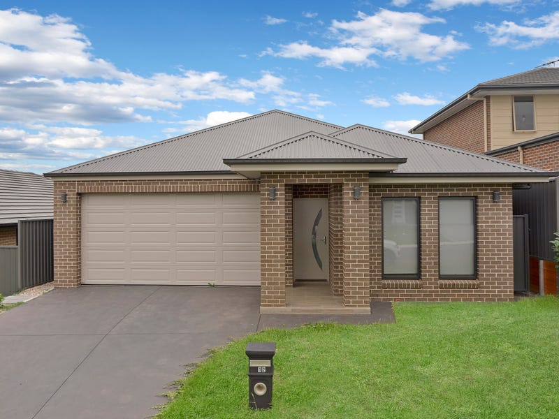 12 Oberon Street, Riverstone, NSW 2765 Property Details