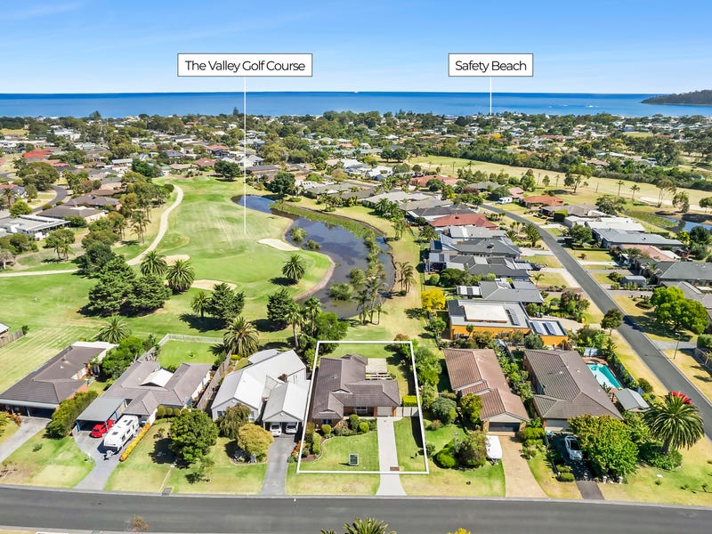 32 Country Club Drive, Safety Beach, VIC 3936