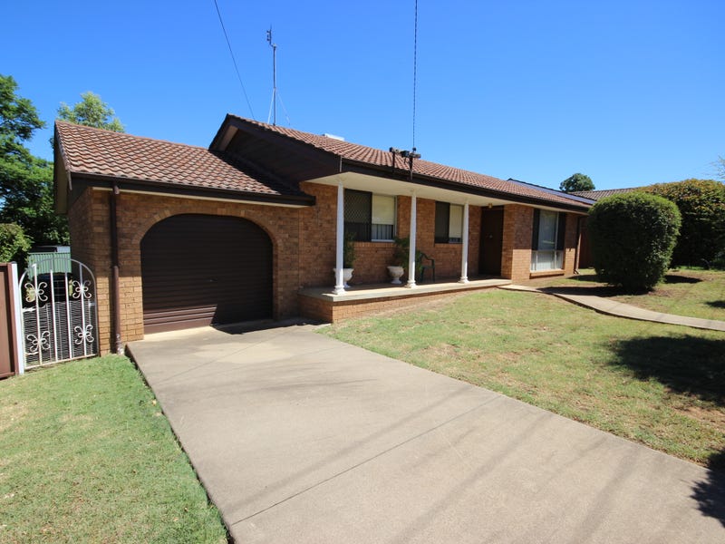 3 Joseph Brown Place, Tamworth, NSW 2340 Property Details