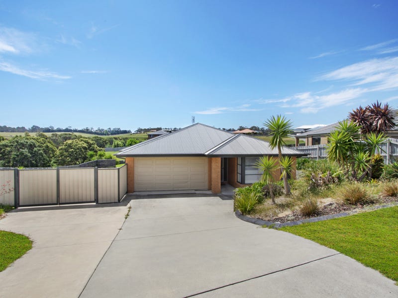 95 Stirling Drive, Lakes Entrance, VIC 3909