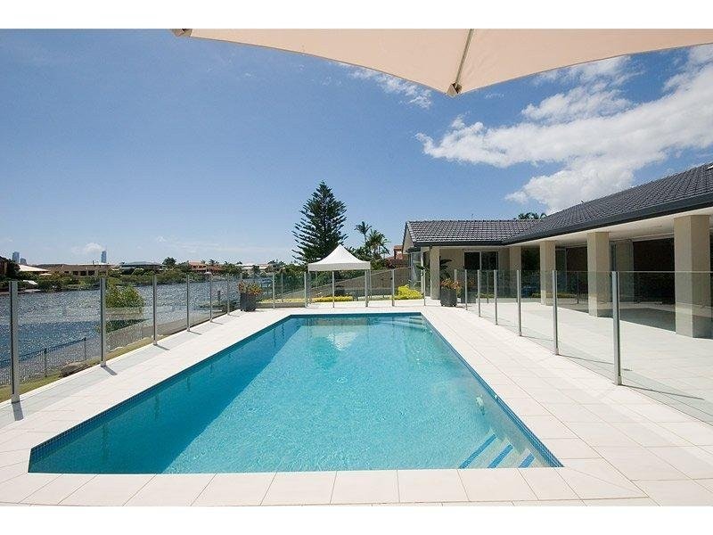 12 Garden Grove, Carrara, QLD 4211