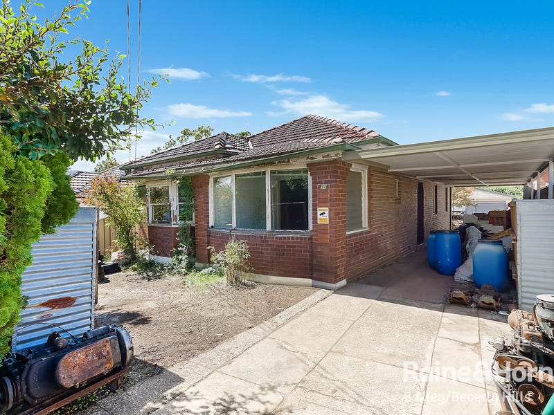 11 Cooloongatta Road, Beverly Hills, NSW 2209