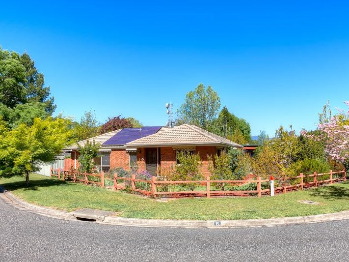6 Wattle Avenue, Bright, VIC 3741