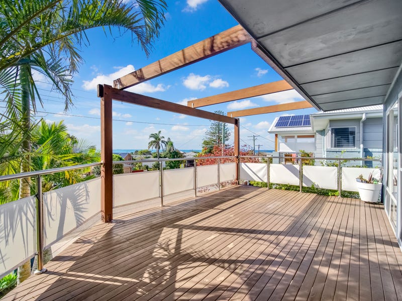 81 Macquarie Grove, Caves Beach, NSW 2281