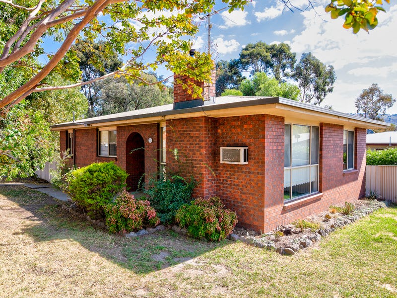 10 Towong Street, Tallangatta, Vic 3700 Property Details