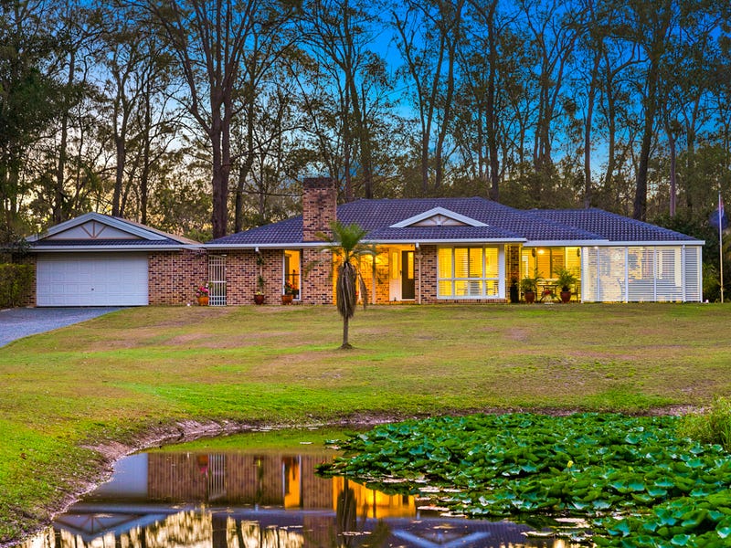 123 Lakeside Drive, Carbrook, Qld 4130 Property Details