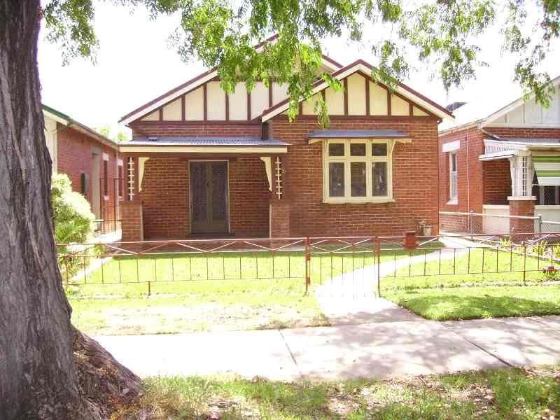 70 Peter Street, Wagga Wagga, NSW 2650