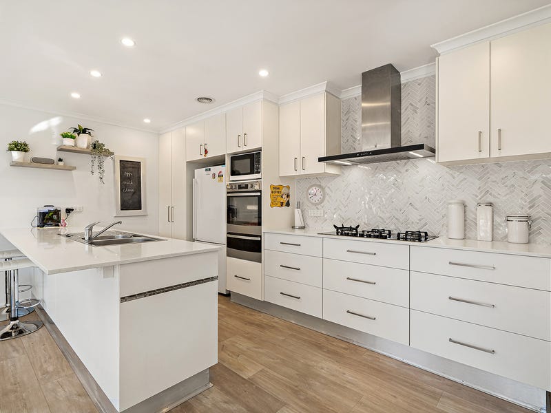 18 32 Sid Barnes Crescent Gordon Act 2906 Property Details 18 32 Sid Barnes Crescent Gordon Act 2906 Property Details