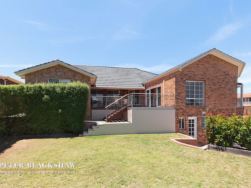 1 Lee Place, Queanbeyan West, NSW 2620