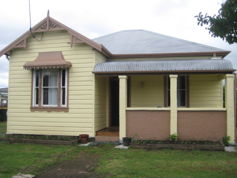 8 Ferguson Street, Cessnock, NSW 2325 Property Details