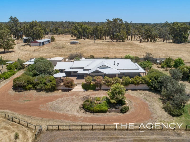 223 Dinsdale Road, Wooroloo, WA 6558 Property Details