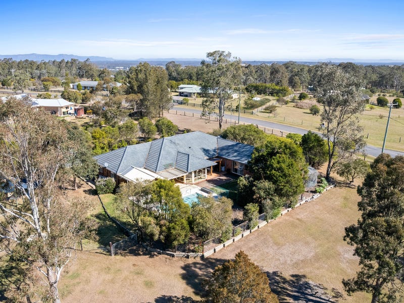 24 Lakes Folly Drive, Branxton, NSW 2335 Property Details