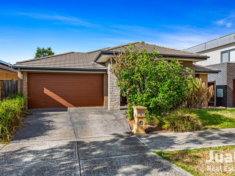 4 Blackbird Crescent, Doreen, Vic 3754 House for Sale