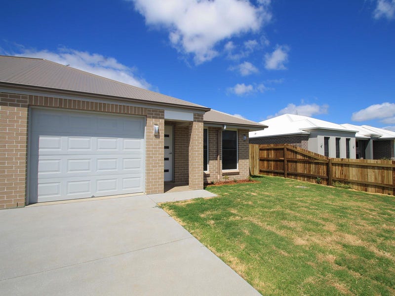 2/3 Whitefield Street, Glenvale, QLD 4350