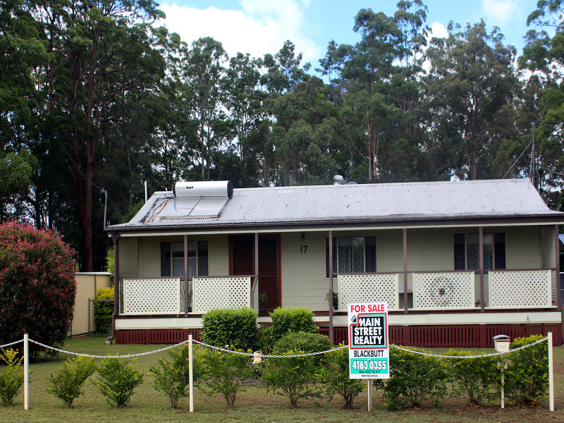 17 STREET, Blackbutt, Qld 4314 Property Details