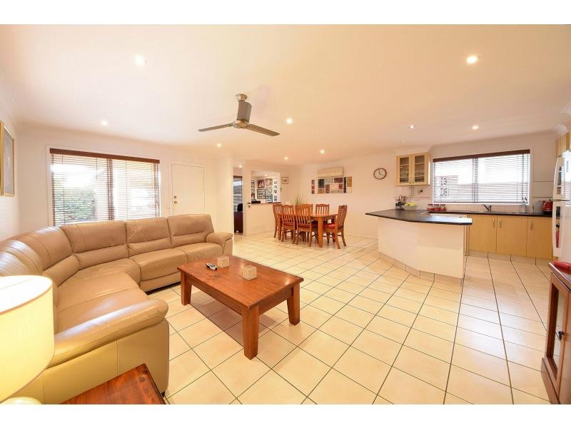 142 Nobby Parade, Miami, Qld 4220 Property Details