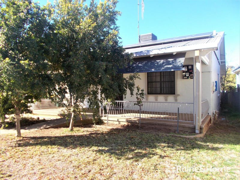 5 Close Street Parkes Nsw 2870 Realestate Com Au
