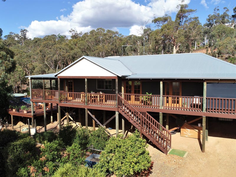 100 Wisteria Way, Chittering, WA 6084 Property Details