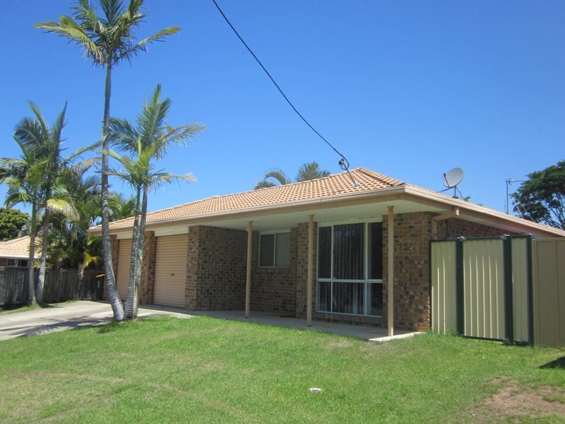 2/124A Whiting Street, Labrador, QLD 4215