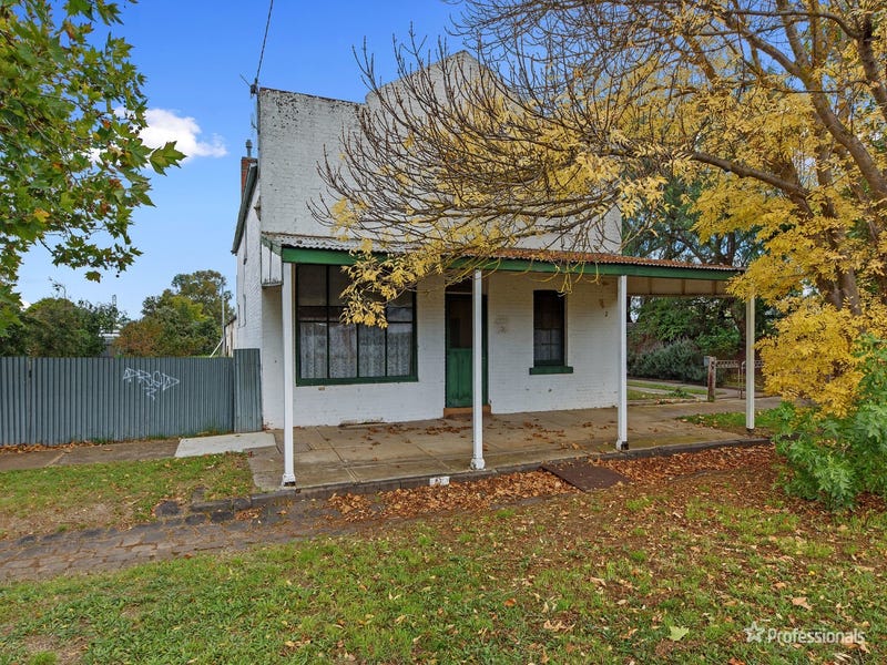 9 Bucknall Street, Carisbrook, Vic 3464 Property Details