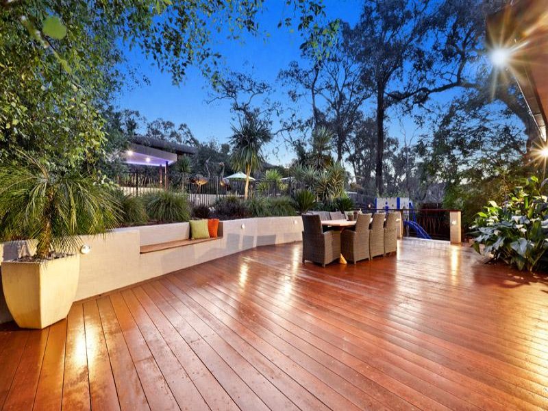 13 Balmoral Circuit, Eltham, Vic 3095 Property Details