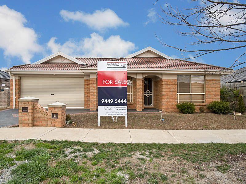 77 Loddon Drive, Taylors Hill, VIC 3037