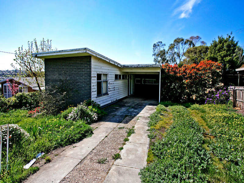 86 North Valley Road, Highton, Vic 3216 Property Details