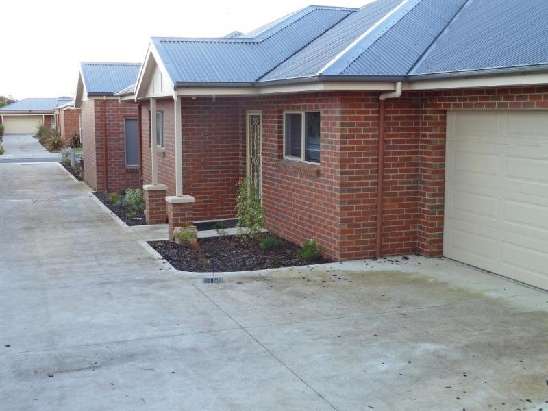 2/28 Dowling Street, Colac, Vic 3250 Property Details