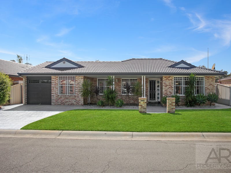 36 Shearwater Boulevard, Albion Park Rail, NSW 2527