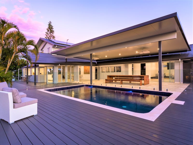 12 Rumrunner Street, Mermaid Waters, QLD 4218