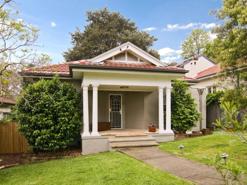 7 Lawn Avenue, Lane Cove West, NSW 2066