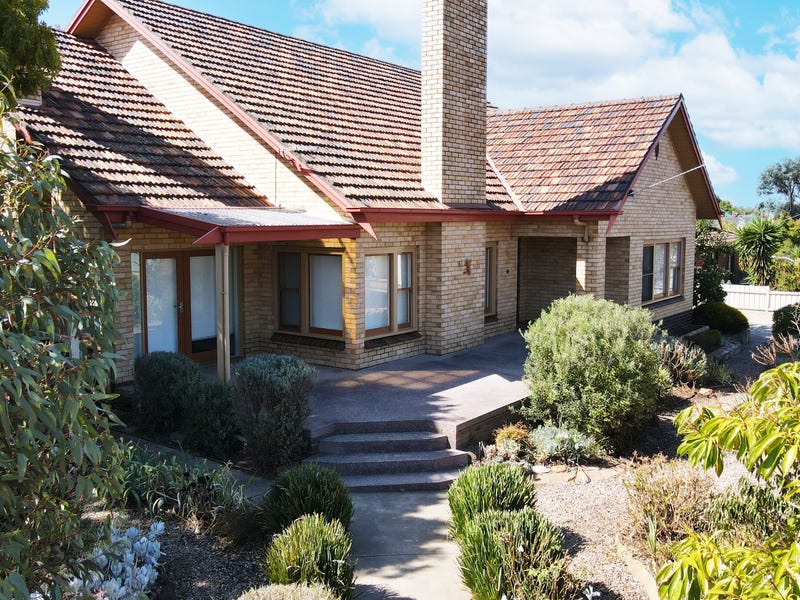 61 Simpsons Road, Eaglehawk, VIC 3556