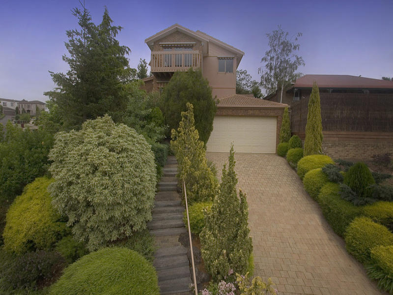 51 Lawrence Drive, Berwick, Vic 3806 Property Details