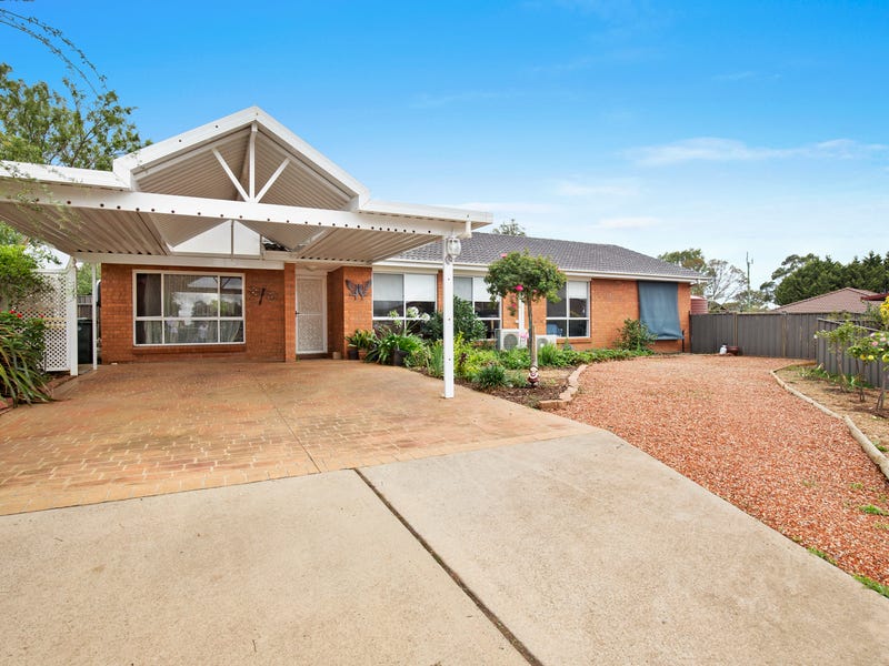 34 Endeavour Avenue, Goulburn, NSW 2580 House for Sale 34 Endeavour Avenue, Goulburn, NSW 2580 House for Sale
