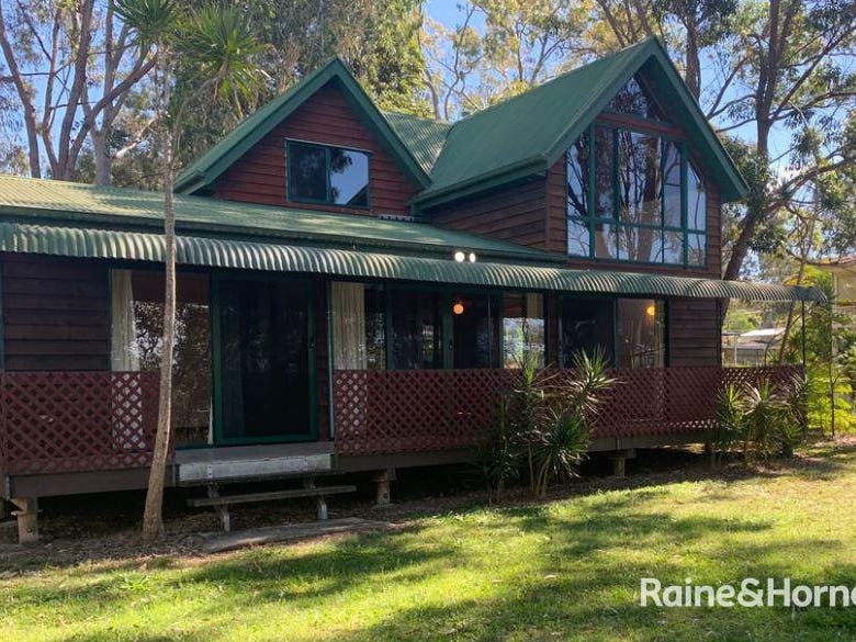 30 Pear Street, Redland Bay, QLD 4165