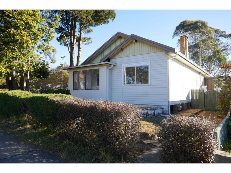 48 Barton Street, Katoomba, NSW 2780