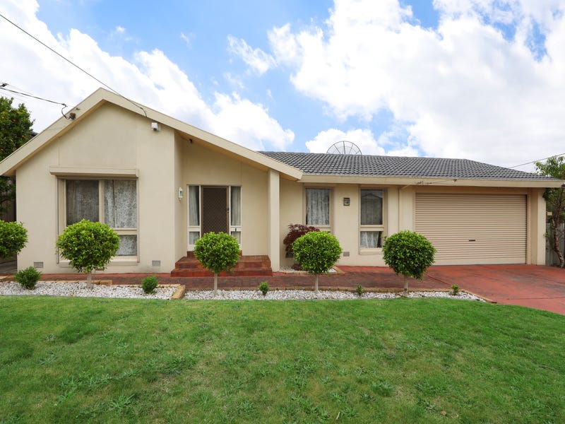 118 Outlook Drive, Dandenong North, VIC 3175