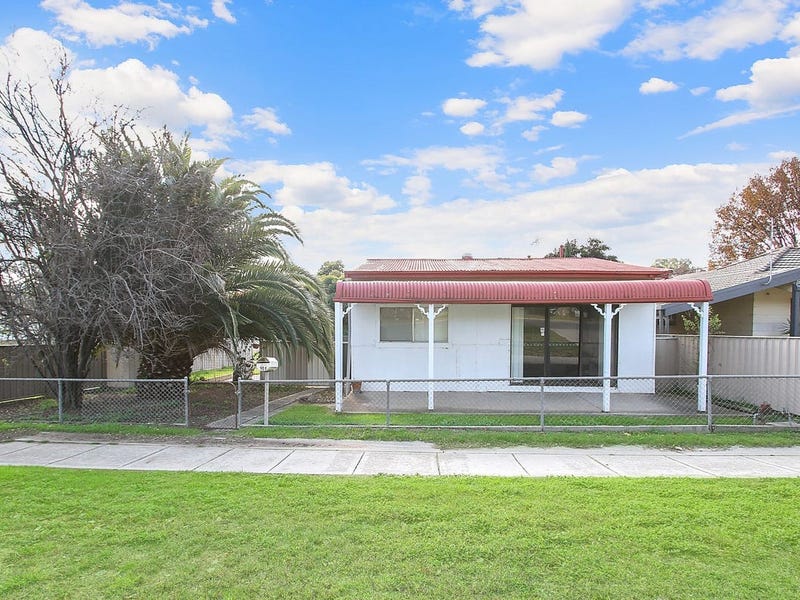 914 Padman Drive, West Albury, NSW 2640