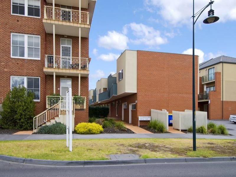 M2 Gatehouse Place, Maribyrnong, Vic 3032 Property Details